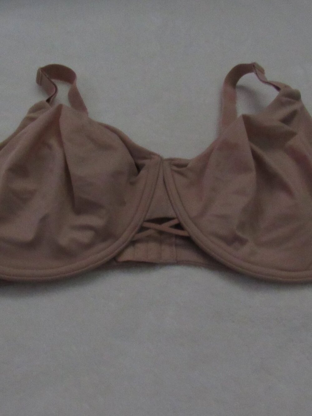 Vanity Fair Beige Bra 42DD Smoothing Underwire USED
